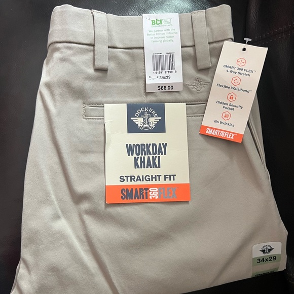 Dockers Other - Brand new Dockers 36x32